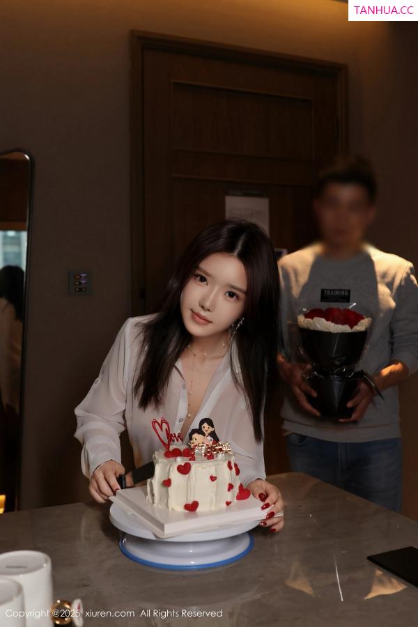   [XiuRen]高清写真图 2025.03.07 No.9983 小薯条nienie 美腿黑丝第57张图片